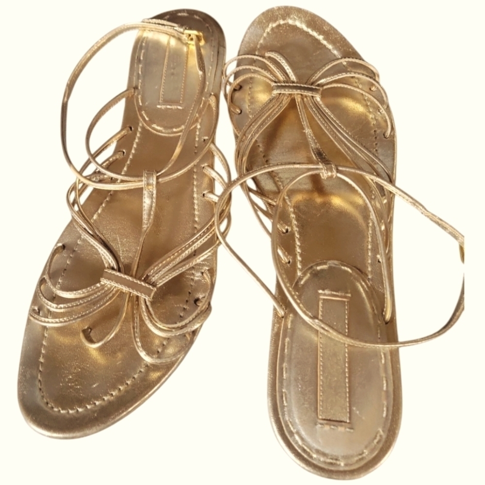 Prada Women's Elegant Gold Gladiator Style Ankle Buckle Strappy Sandals 38 1/2 - Picture 6 of 9